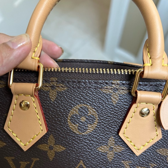 Louis Vuitton nano speedy monogram handbag - Picture 15 of 16